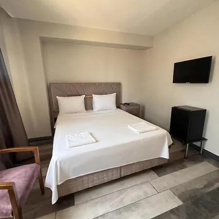 Guler Palace & Roof Bar מלון איסטמבול